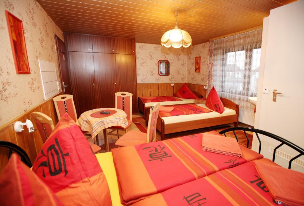 Hotel-Pension Klaer Speyer Oda fotoğraf