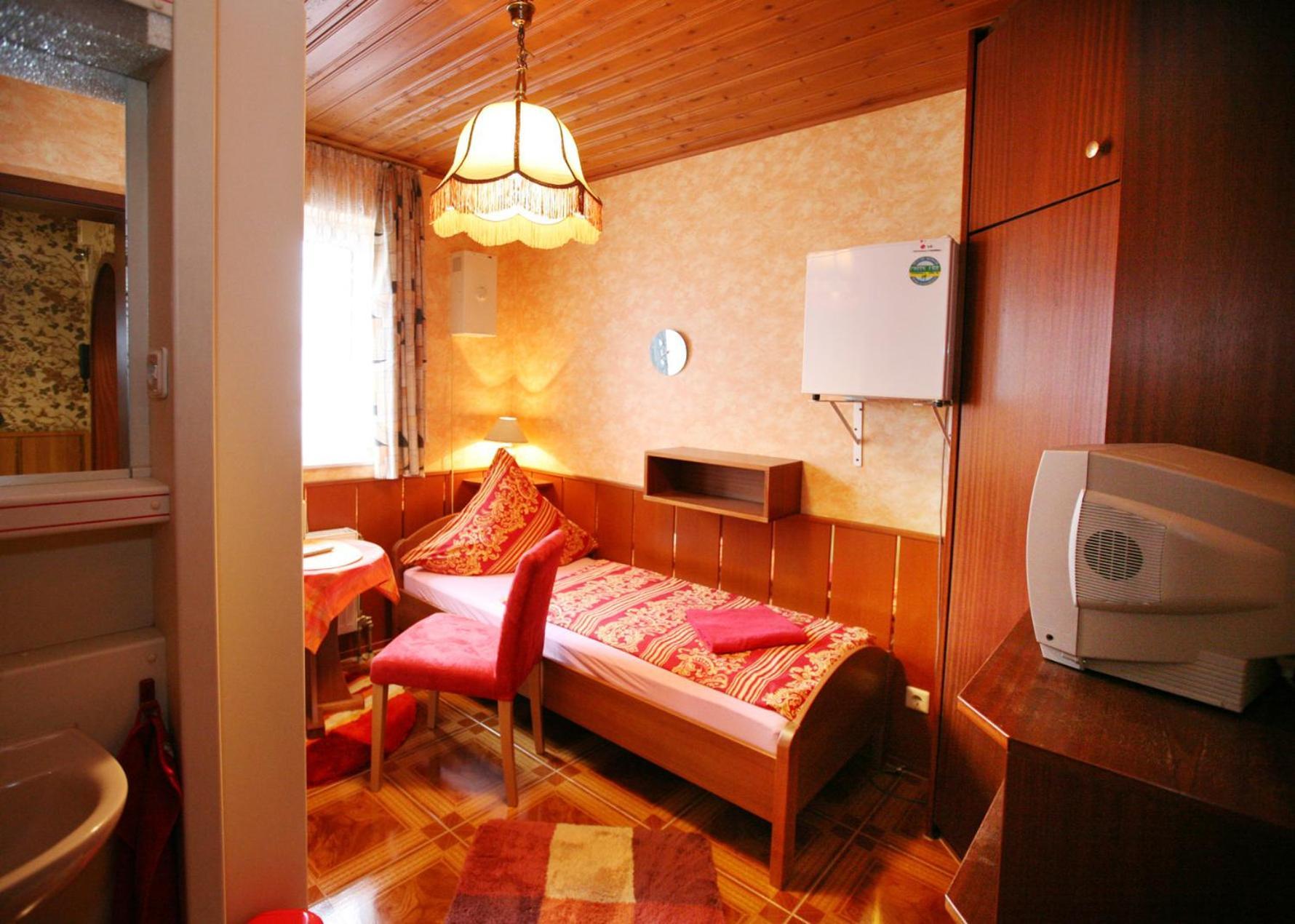 Hotel-Pension Klaer Speyer Dış mekan fotoğraf